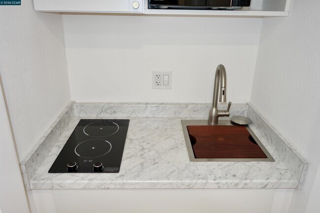 2591 Walnut Blvd Walnut Creek, CA 94596 photo 5
