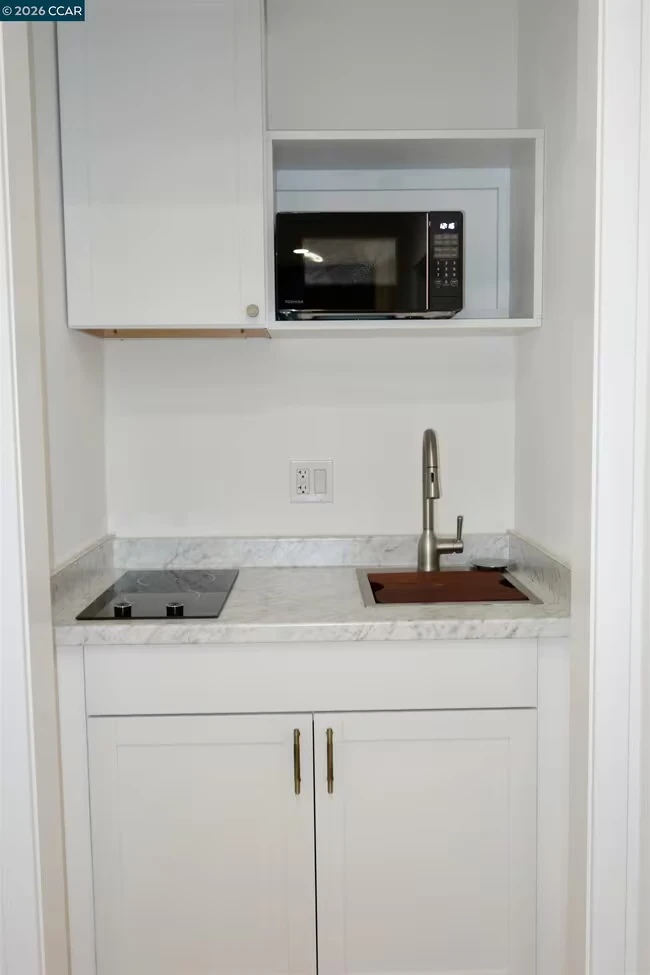 2591 Walnut Blvd Walnut Creek, CA 94596 photo 4