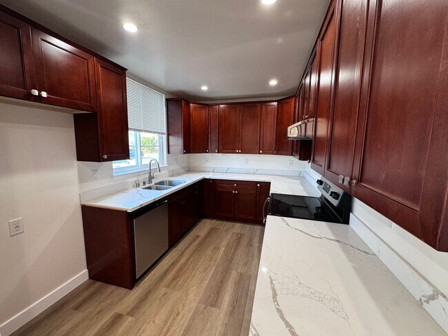 22852 Nevada Rd Hayward, CA 94541 photo 4