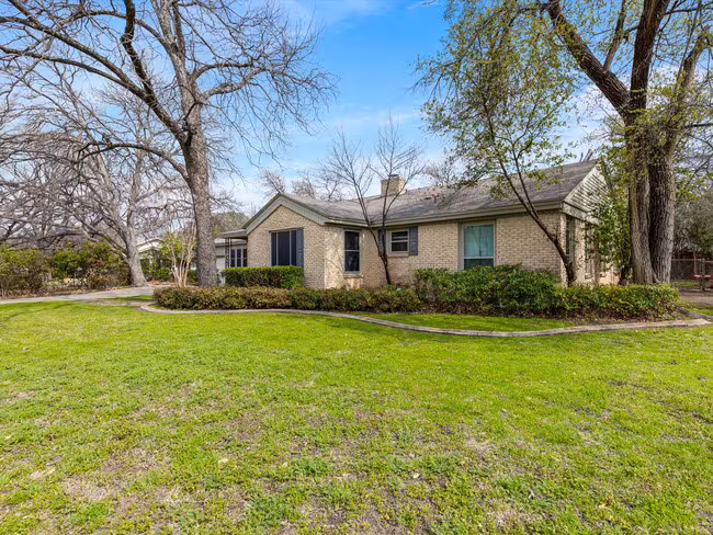 3709 Bellaire Cir Fort Worth, TX 76109 photo 4