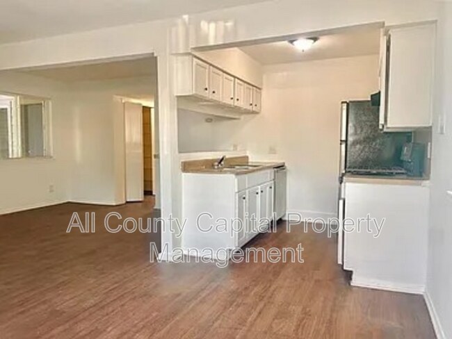 2705 Windswept Cove Austin, TX 78745 photo 3