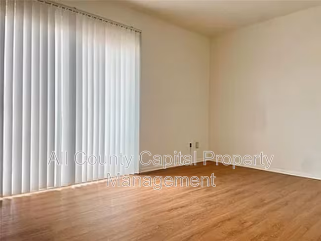 2705 Windswept Cove Austin, TX 78745 photo 4