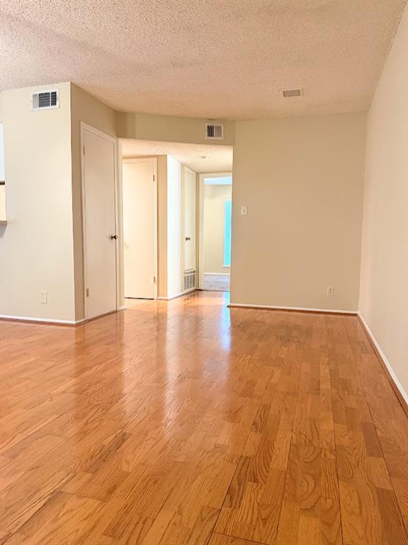 202 E 45th St Austin, TX 78751 photo 4