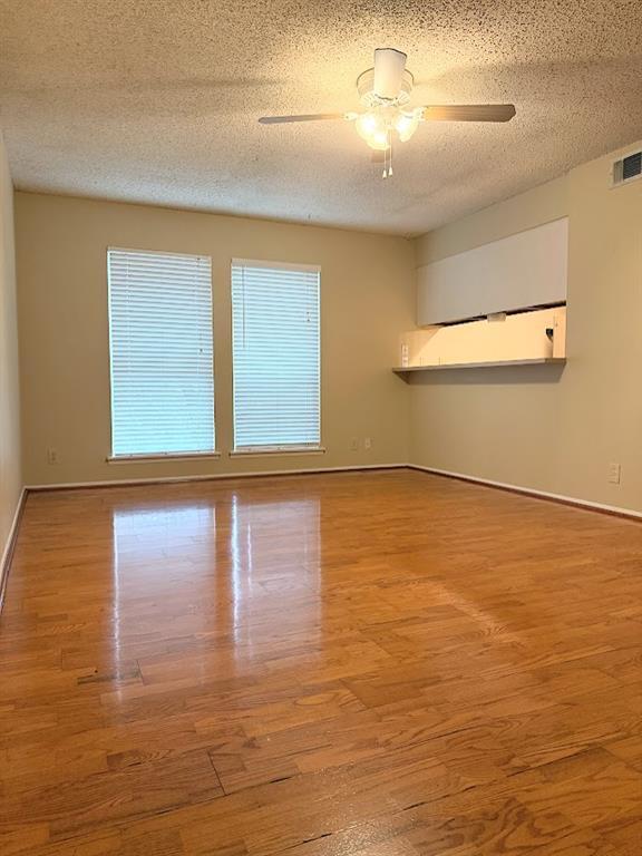 202 E 45th St Austin, TX 78751 photo 3