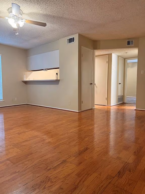 202 E 45th St Austin, TX 78751 photo 2