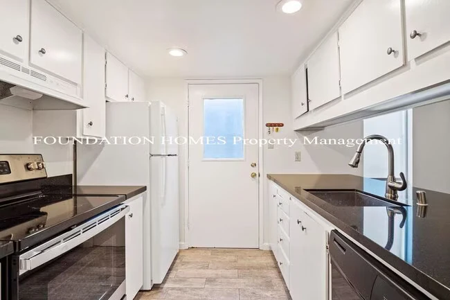 67 Roundtree Blvd San Rafael, CA 94903 photo 5