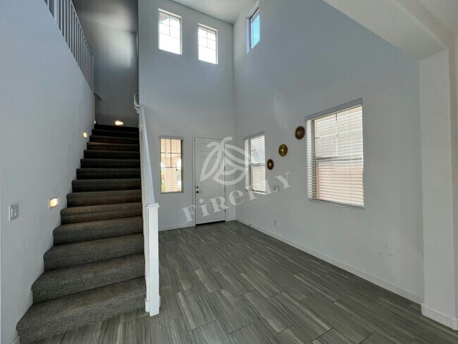 9552 W Sells Dr Phoenix, AZ 85037 photo 3