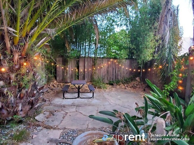 2577 Harrison Street, San Francisco, CA 94110 photo 3