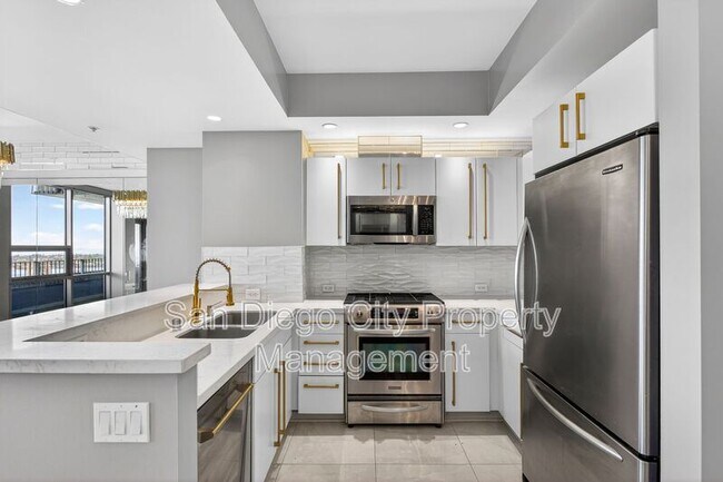 321 Tenth Ave San Diego, CA 92101 photo 5