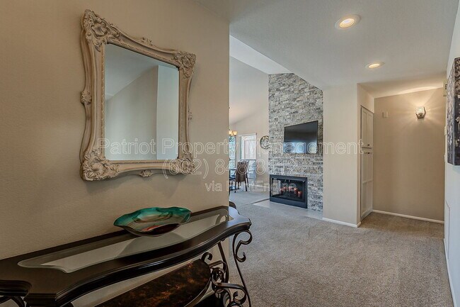 9707 E Mountain View Rd Scottsdale, AZ 85258 photo 5