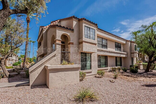 9707 E Mountain View Rd Scottsdale, AZ 85258 photo 2