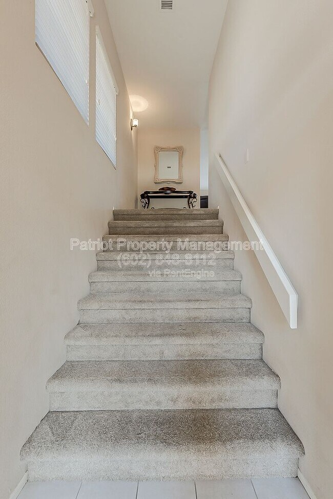 9707 E Mountain View Rd Scottsdale, AZ 85258 photo 4