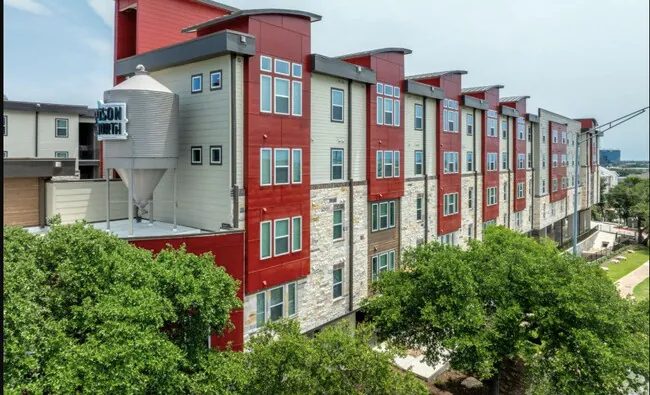 10010 N Capital of Texas Hwy Austin, TX 78759 photo 4