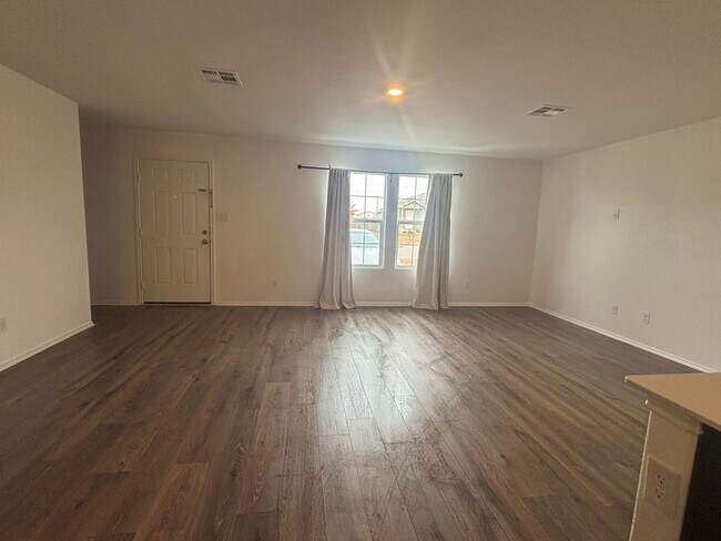244 Texas Angel Wy Jarrell, TX 76537 photo 3