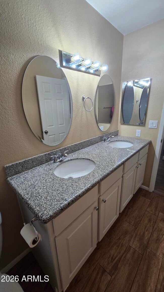 5128 W Surrey Ave Glendale, AZ 85304 photo 5
