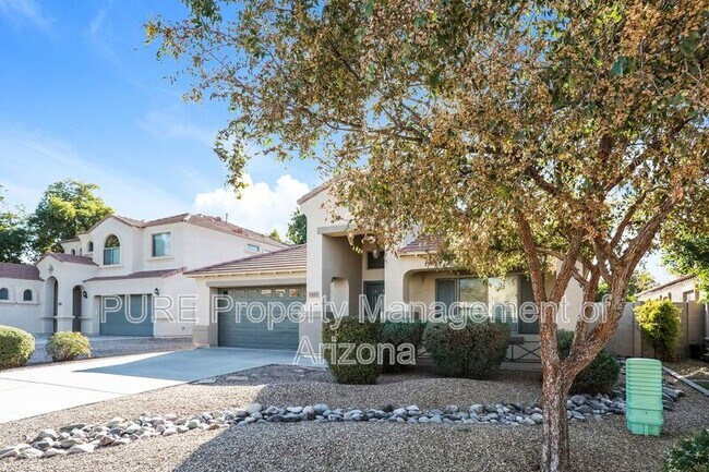 1443 E Nancy Ave photo 2