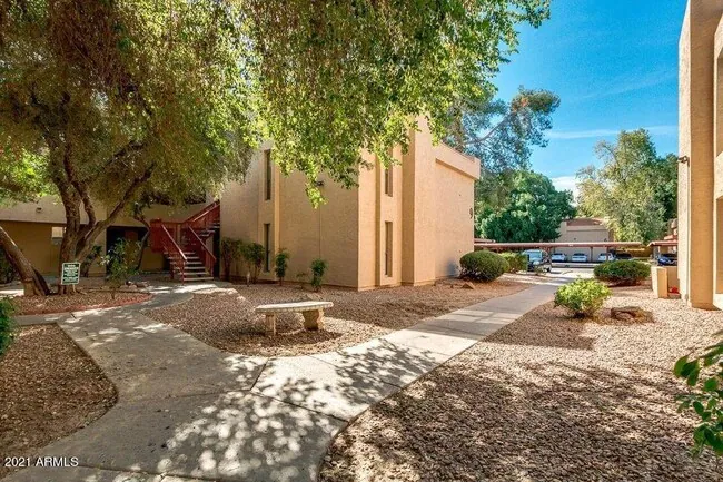 3131 W Cochise Dr Phoenix, AZ 85051 photo 4