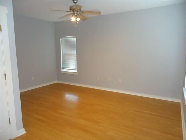 2106 Cullen Ave Austin, TX 78757 photo 5