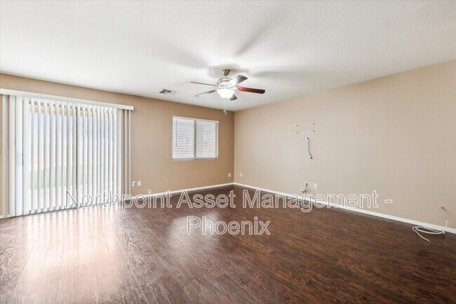 4906 N 113th Dr photo 5