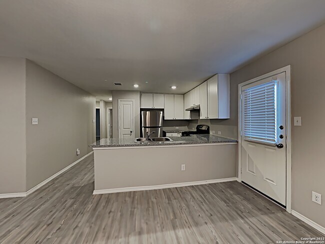 13800 Bellows Path San Antonio, TX 78253 photo 2