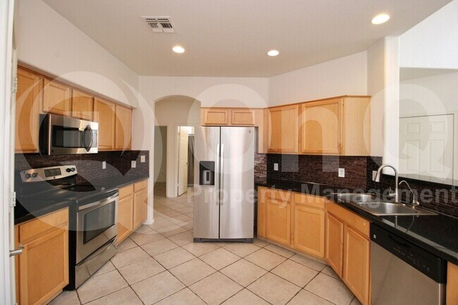 2450 E Darrel Rd Phoenix, AZ 85042 photo 4