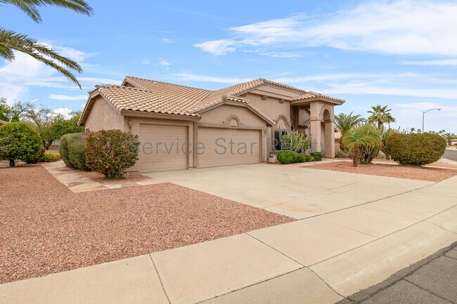 18768 N 89th Ln photo 3