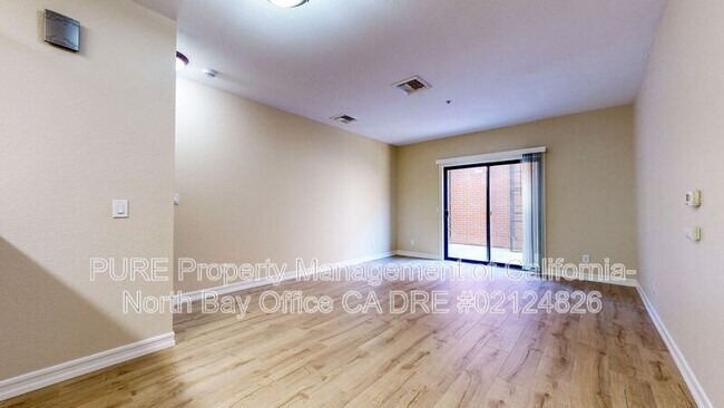 110 5th St Santa Rosa, CA 95401 photo 5