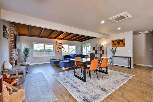 6479 Carthage St San Diego, CA 92120 photo 3