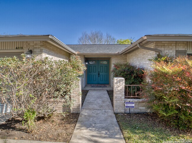 6215 Bellwood St San Antonio, TX 78249 photo 3