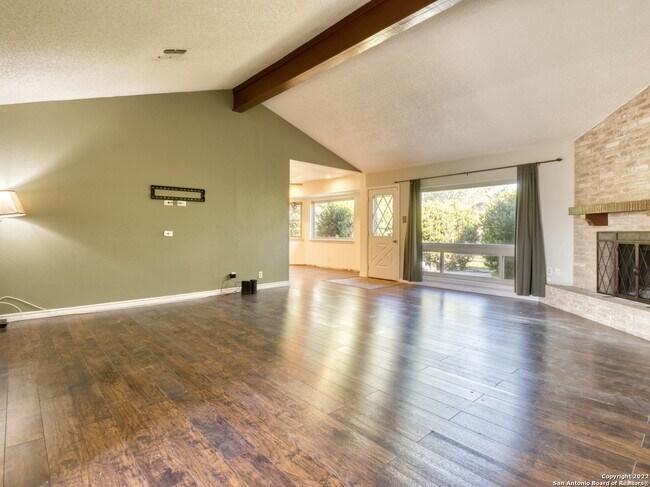 6215 Bellwood St San Antonio, TX 78249 photo 4