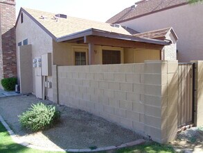 8111 West Wacker Road, Peoria, AZ 85381 photo 2