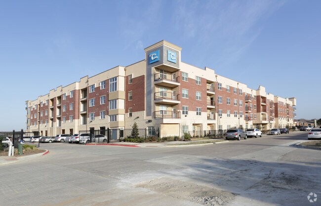 Trinity Mills Condominium photo 5