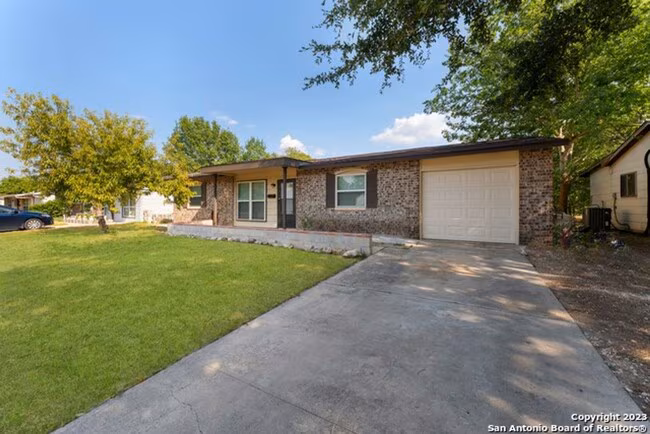626 Aviation Ave Schertz, TX 78154 photo 2