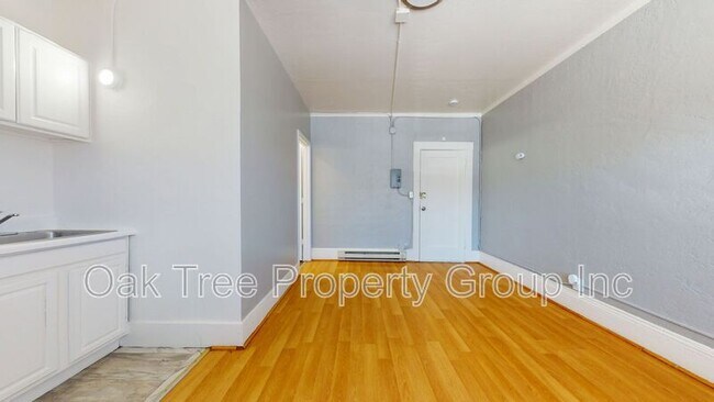 134 E 16th St Oakland, CA 94606 photo 4