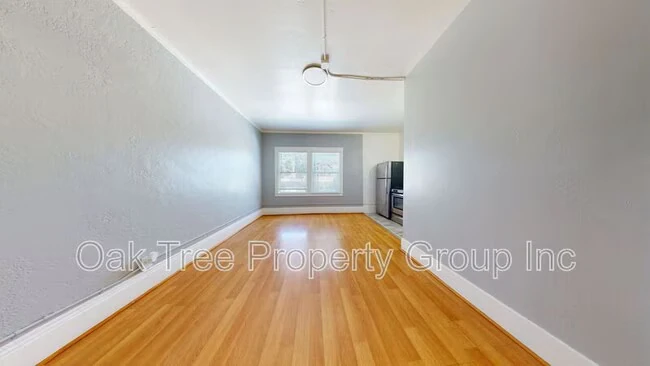 134 E 16th St Oakland, CA 94606 photo 2