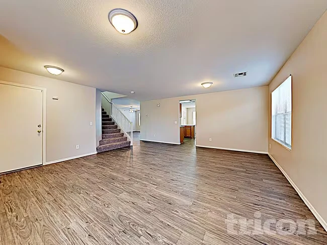 2626 W Spencer Run Phoenix, AZ 85041 photo 4