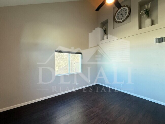 1114 S Surfside Dr Gilbert, AZ 85233 photo 5