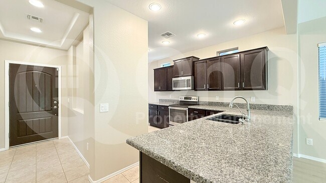 862 East Gold Dust Way San Tan Valley, AZ 85143 photo 3