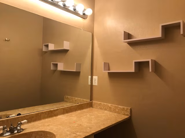 1624 Aquarena Springs Dr San Marcos, TX 78666 photo 3