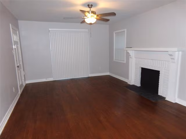 1515 S Vernon Ave Dallas, TX 75224 photo 4