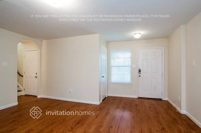 18715 Dennington Dr photo 4