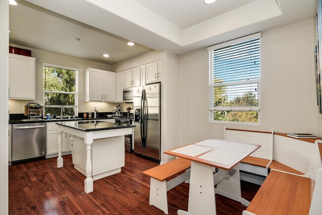 751 Paradise Way National City, CA 91950 photo 4