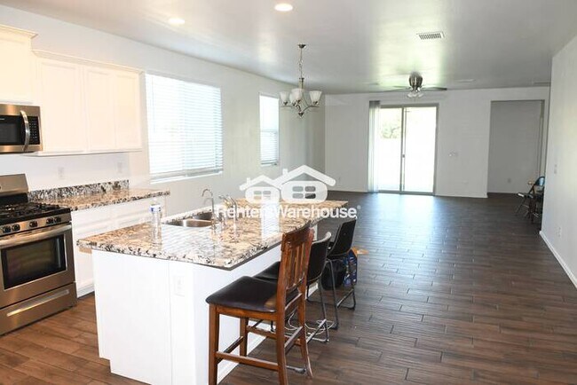 12480 N 174th Ln Surprise, AZ 85388 photo 3