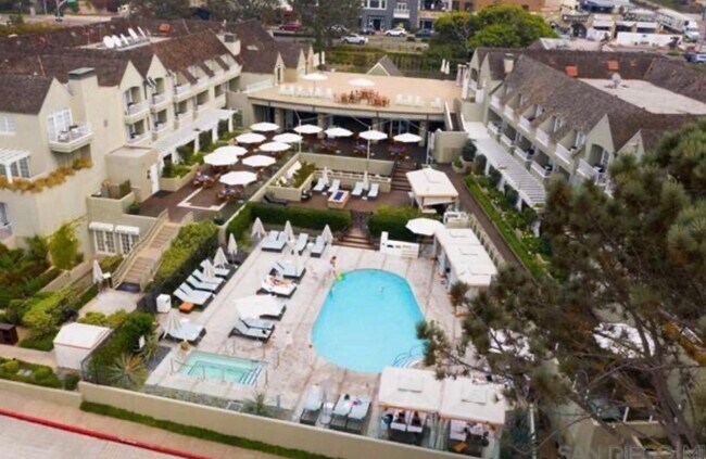 1562 Camino Del Mar Del Mar, CA 92014 photo 4