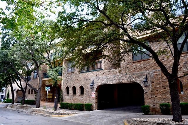 1908 San Antonio St Austin, TX 78705 photo 5