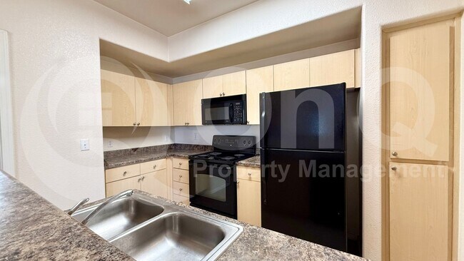 18416 N Cave Creek Rd Phoenix, AZ 85032 photo 3