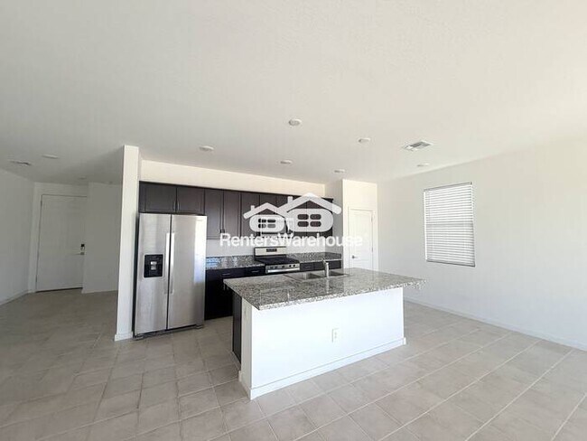 8825 W Albeniz Pl Tolleson, AZ 85353 photo 4