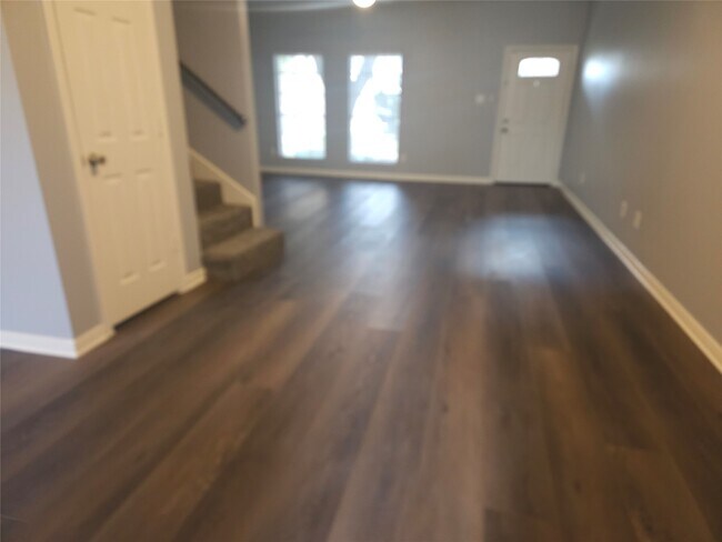 1063 Birnham Woods Boulevard, Pasadena, TX 77503 photo 3