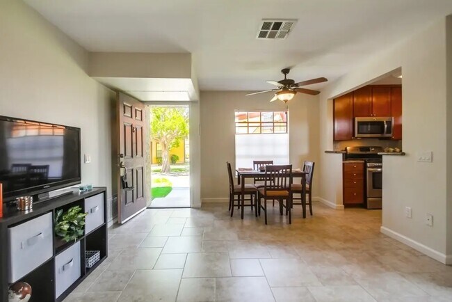 10639 Dabney Dr San Diego, CA 92126 photo 5
