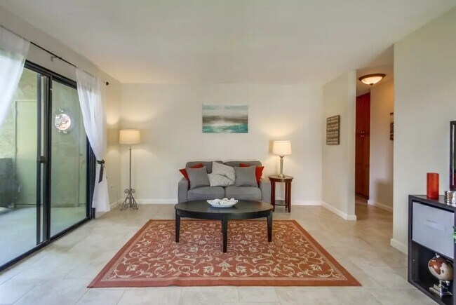 10639 Dabney Dr San Diego, CA 92126 photo 4